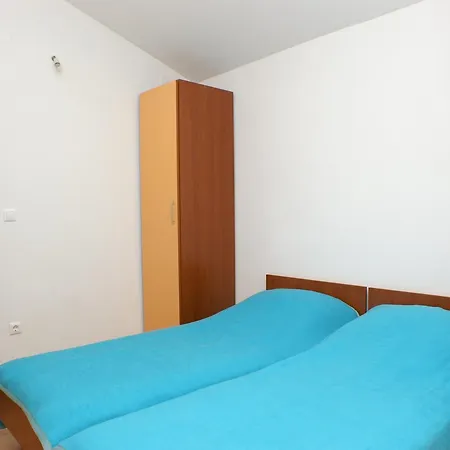 Double Milna 3074b 3* Hvar Town